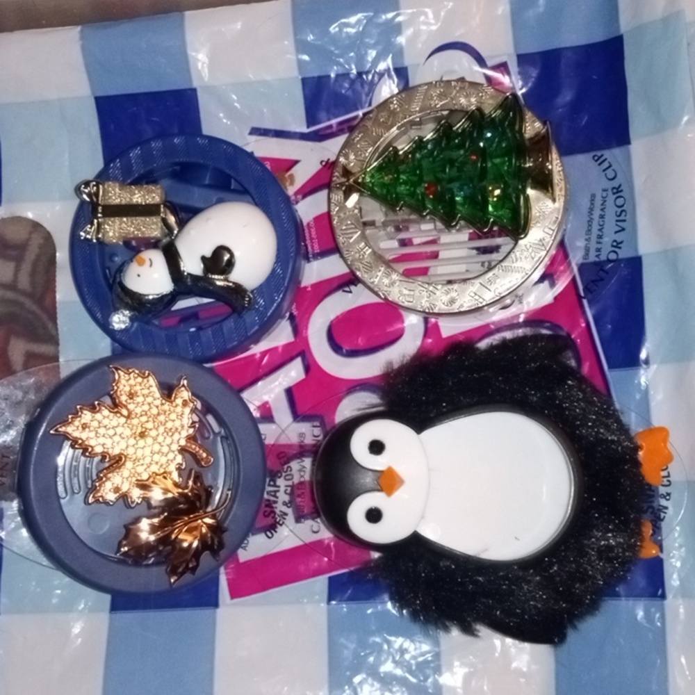 Bath and Body Works Autumn and Christmas Car Fragrance Visor/ Vent Clips X4 NEW